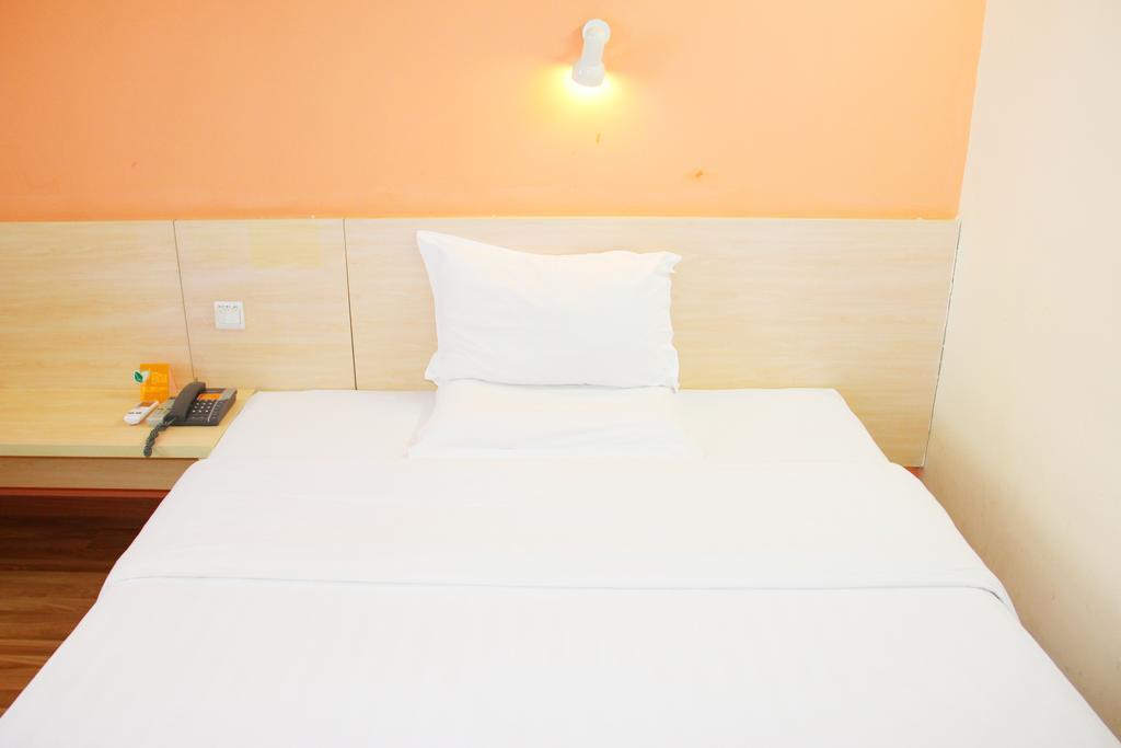 Hotel 7Days Premium Guangzhou Tianhe Shipaiqiao Exterior foto