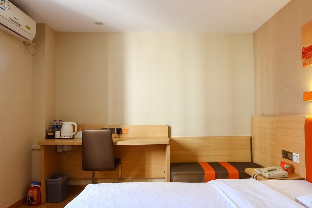 Hotel 7Days Premium Guangzhou Tianhe Shipaiqiao Exterior foto