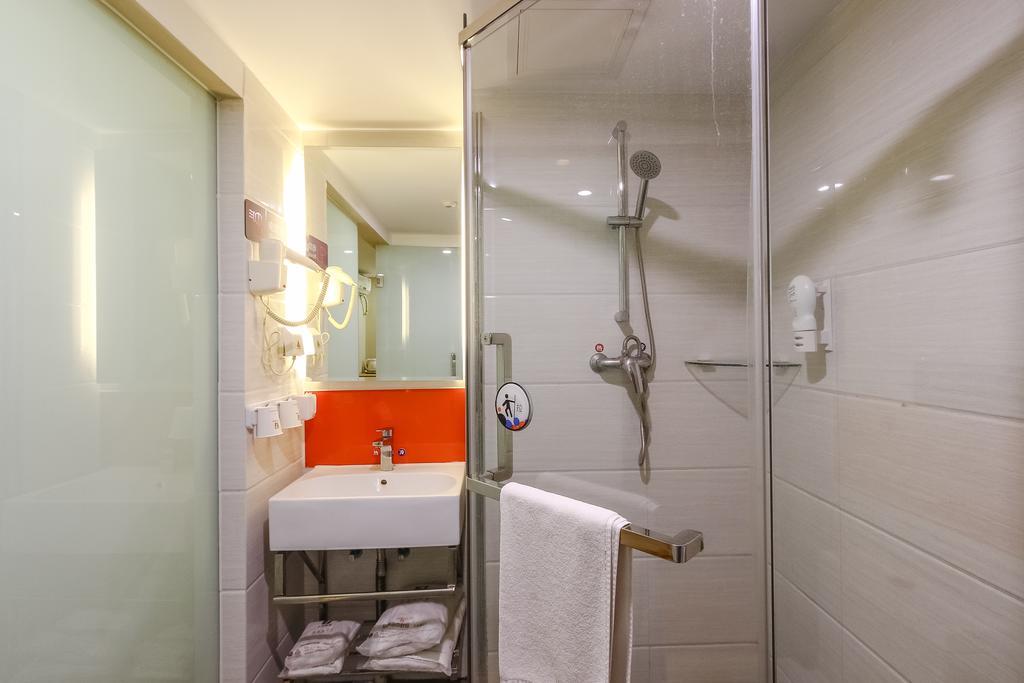Hotel 7Days Premium Guangzhou Tianhe Shipaiqiao Exterior foto